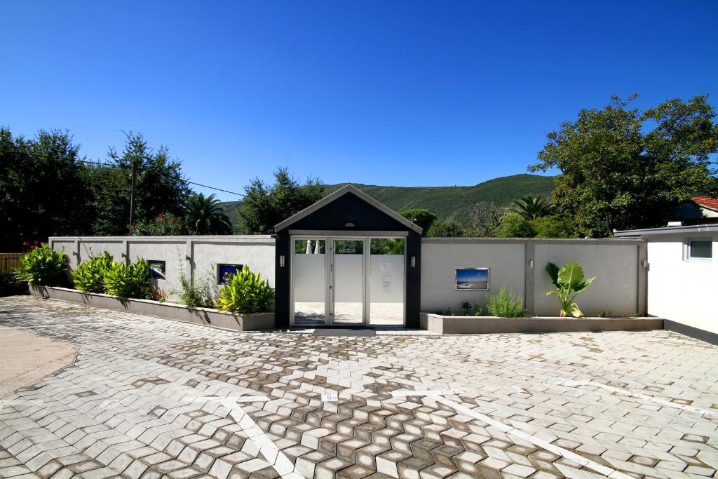 Hotel Aruba Budva Exterior foto