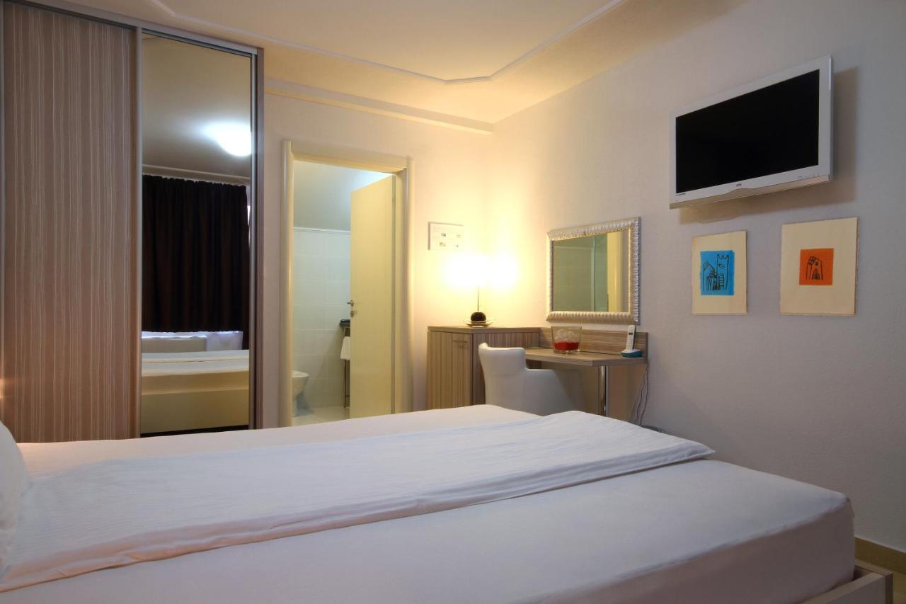 Hotel Aruba Budva Zimmer foto